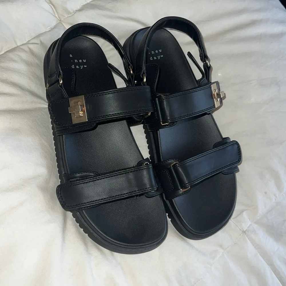 Target Sandals - Picture 3 of 5